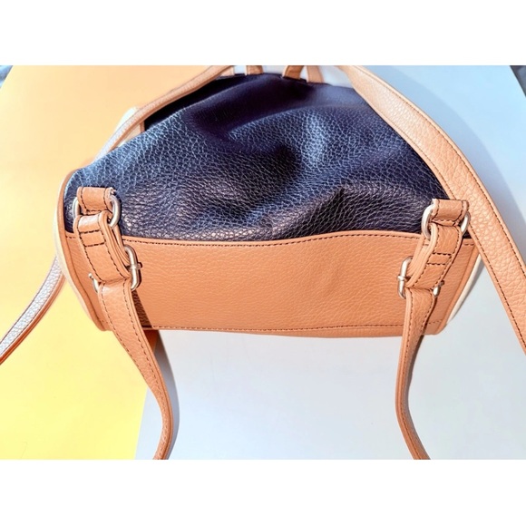 Relic by Fossil Backpack Black And Tan Bag Vegan Pebbled Leather Zippered Front - Picture 5 of 12